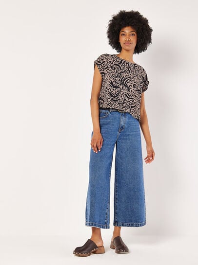 Mixed Animal Textured Cropped T-Shirt