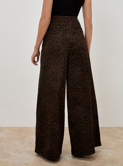 Zoe Wide Leg Leopard Print Jeans