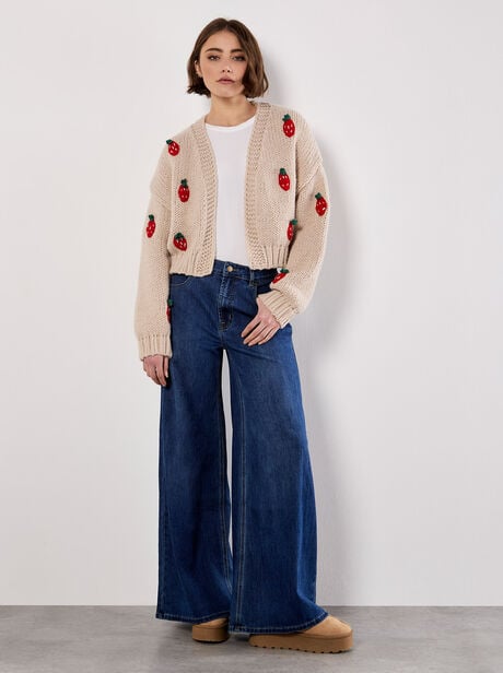 Chunky Knit Strawberry Cardigan