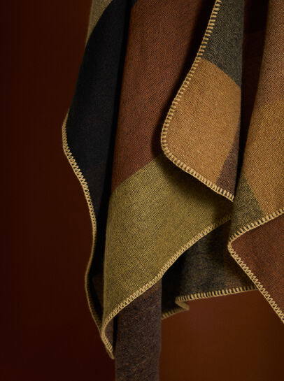 Colour Block Blanket Cape