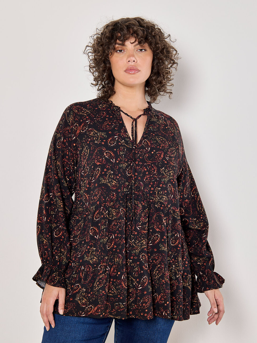 Curve Painterly Paisley Peplum Hem Top
