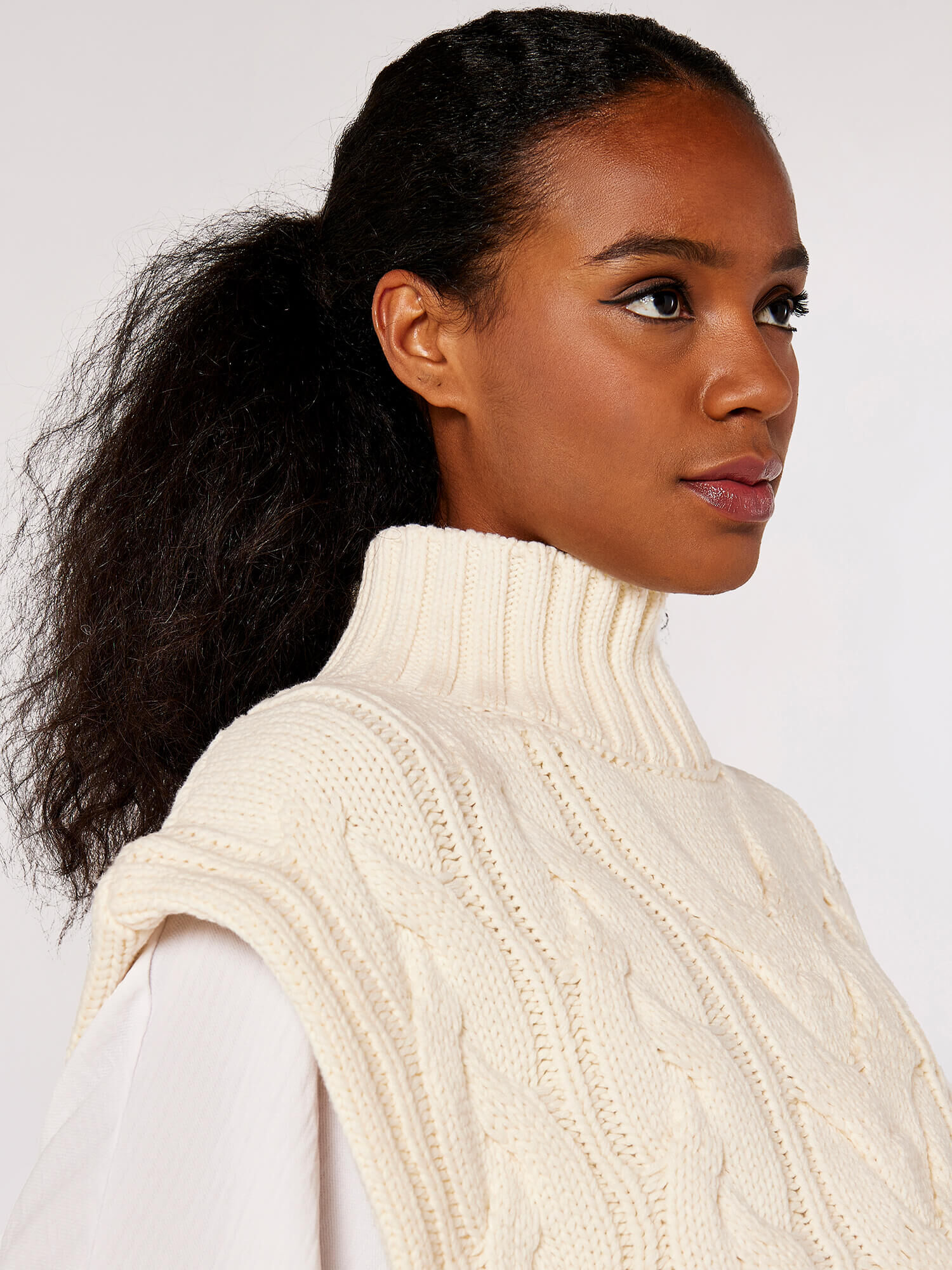 Chunky cable sweater new arrivals