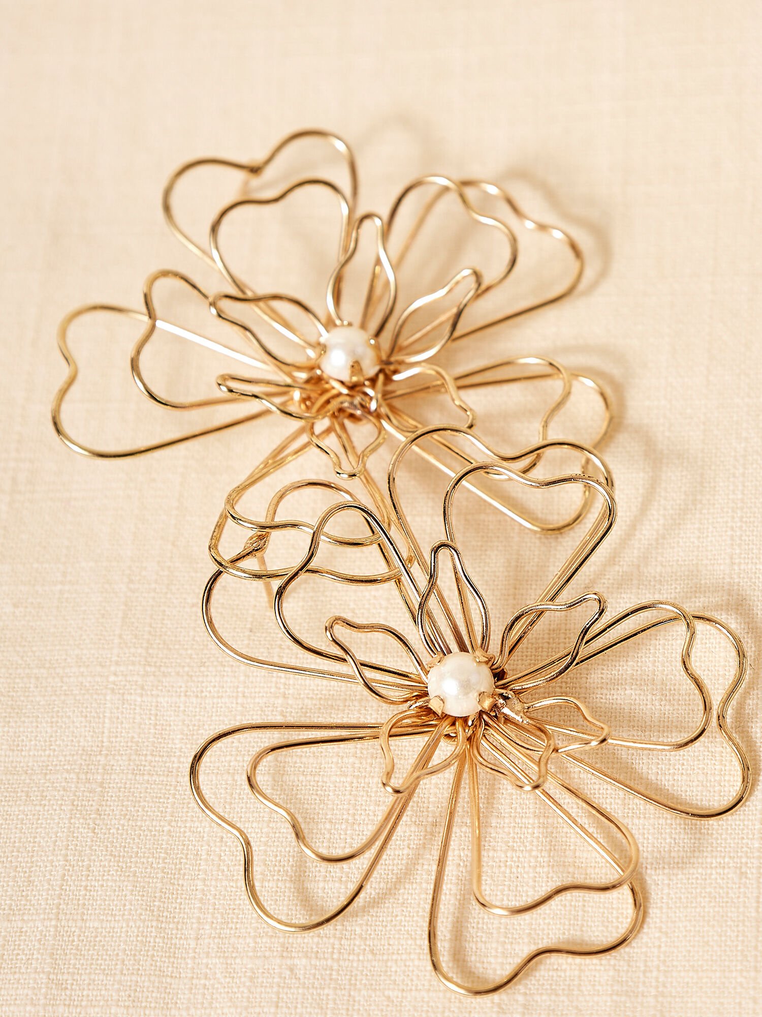 Gold Tone Wire Flower Earrings Apricot Clothing