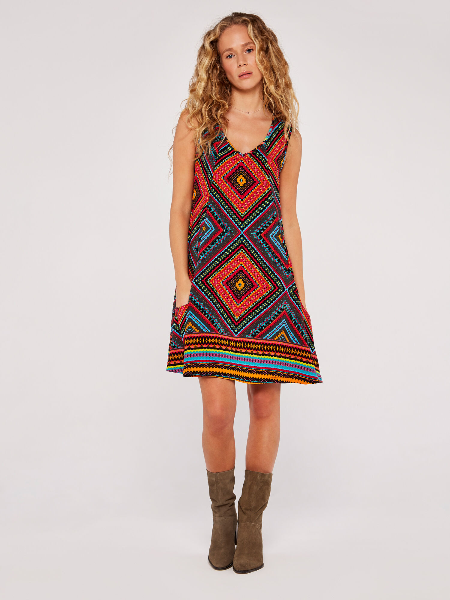 Apricot bakery dress outlet