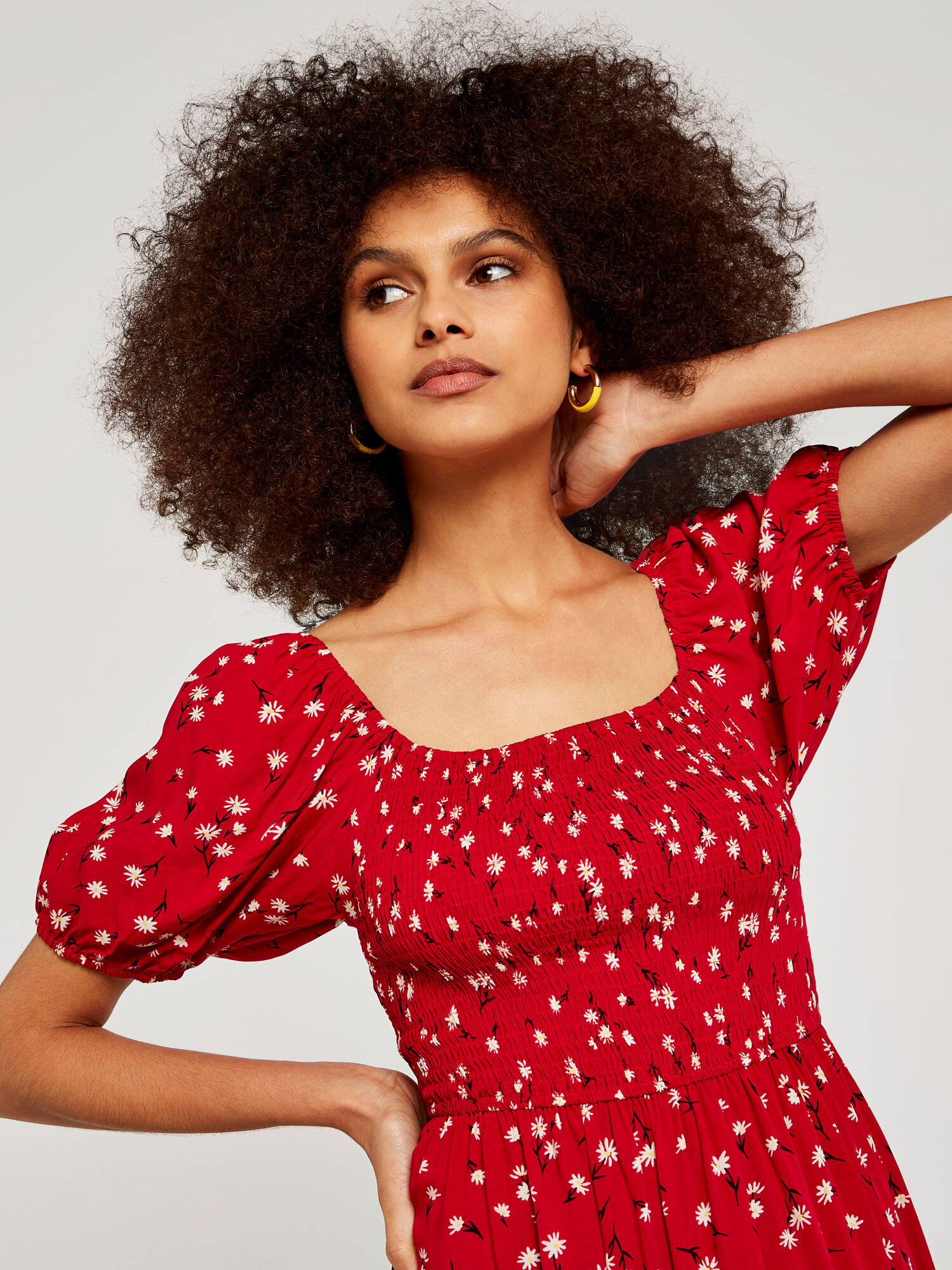 Apricot on sale red dress