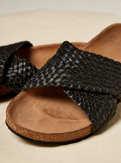 Knotted leather Sandal