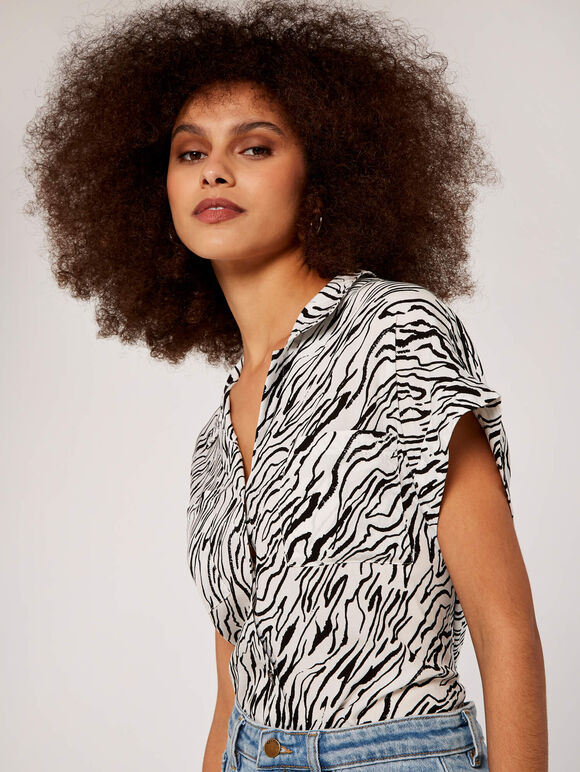 Zebra Print Sleeveless Shirt, White, large