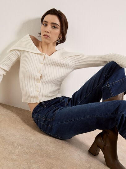 Ani Cropped Flare Jeans