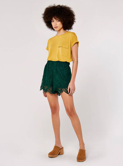 Scallop Lace Shorts