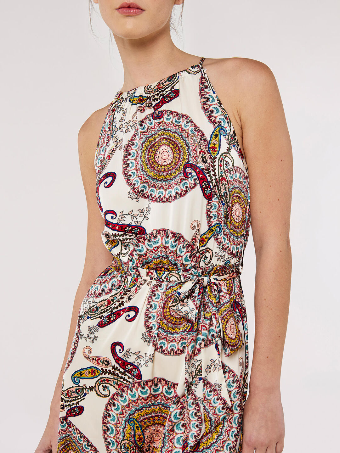 halter twist neck dress Rhoda | White Twist Halter-Neck Cape Maxi Dress main image 1