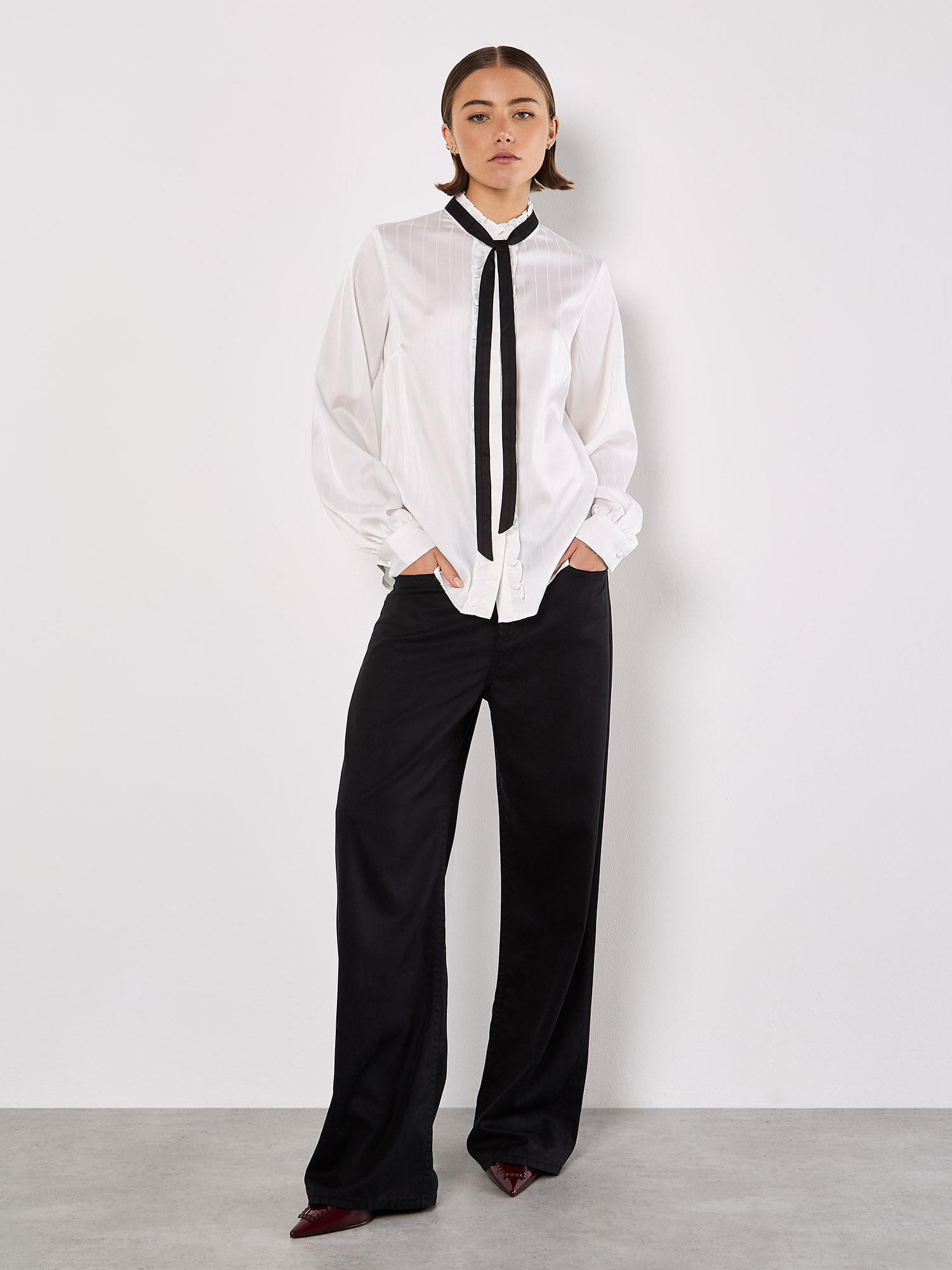 【BAON】Frill Collar Shirt Midi One Piece 5051839899728.jpg?sw=1080&sh=1440