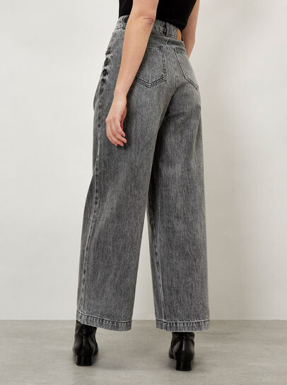 Ella Wide Leg Cropped Jeans