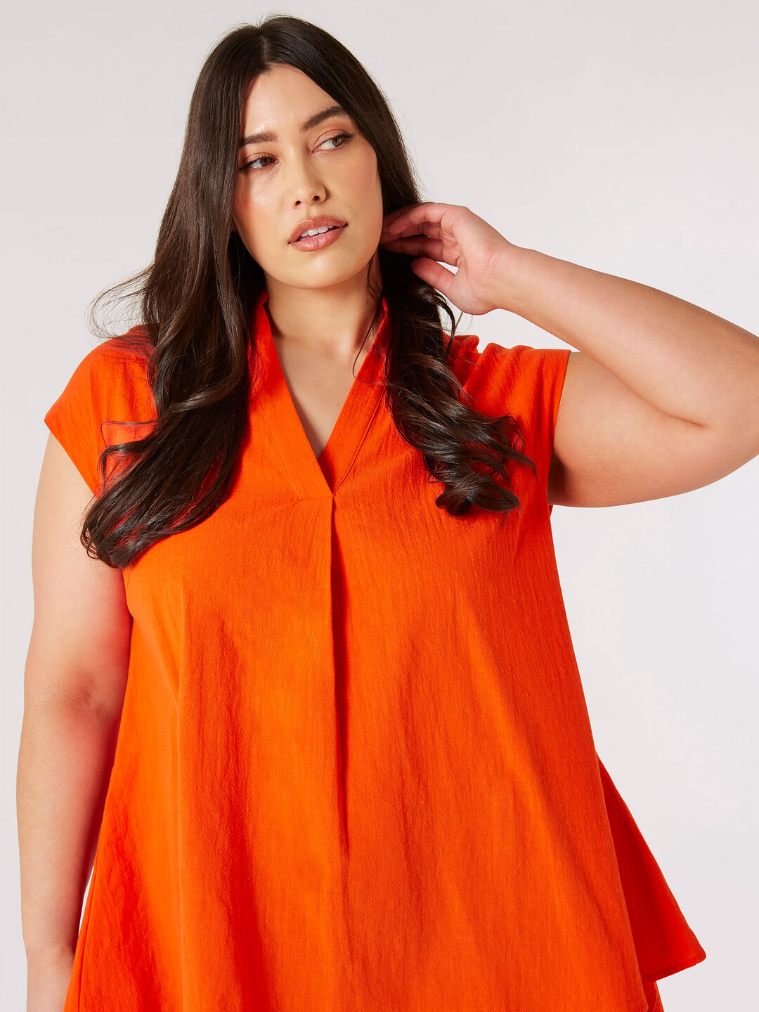 Curve Textured Cotton High-Low Hem Top