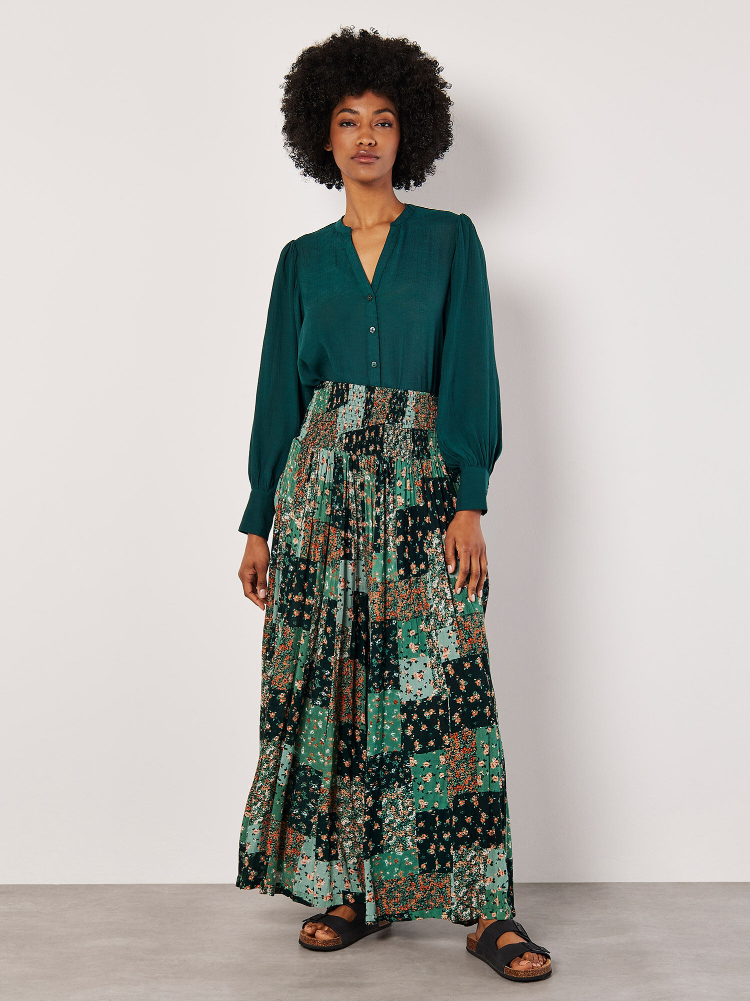 Apricot wide leg trousers store