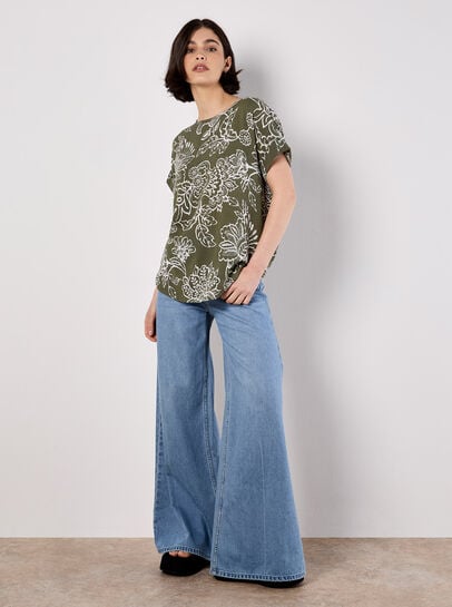 Sarasa Floral Button Back T-Shirt