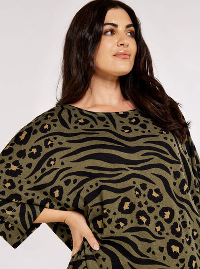 Curve Animal Print Batwing Top