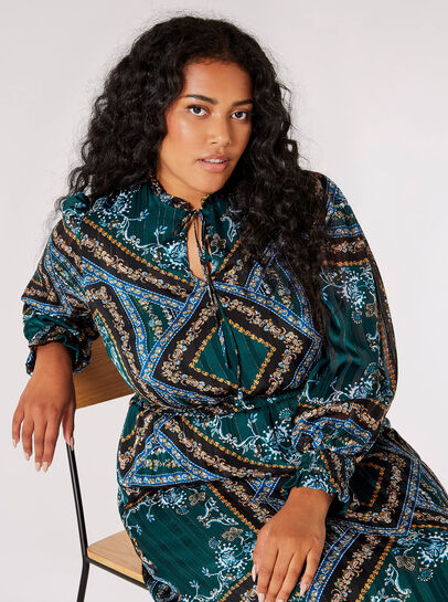 Curve Patchwork Scarf Midi Dress