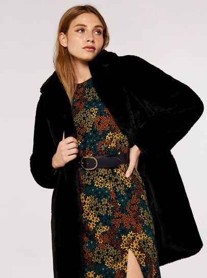 Oversized Super-Soft Faux Fur Coat