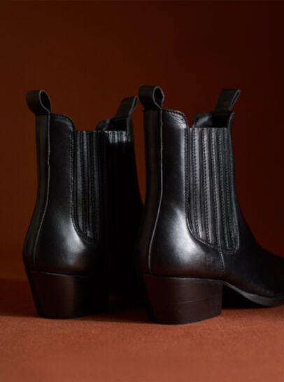 Short Heeled Pointed Boots