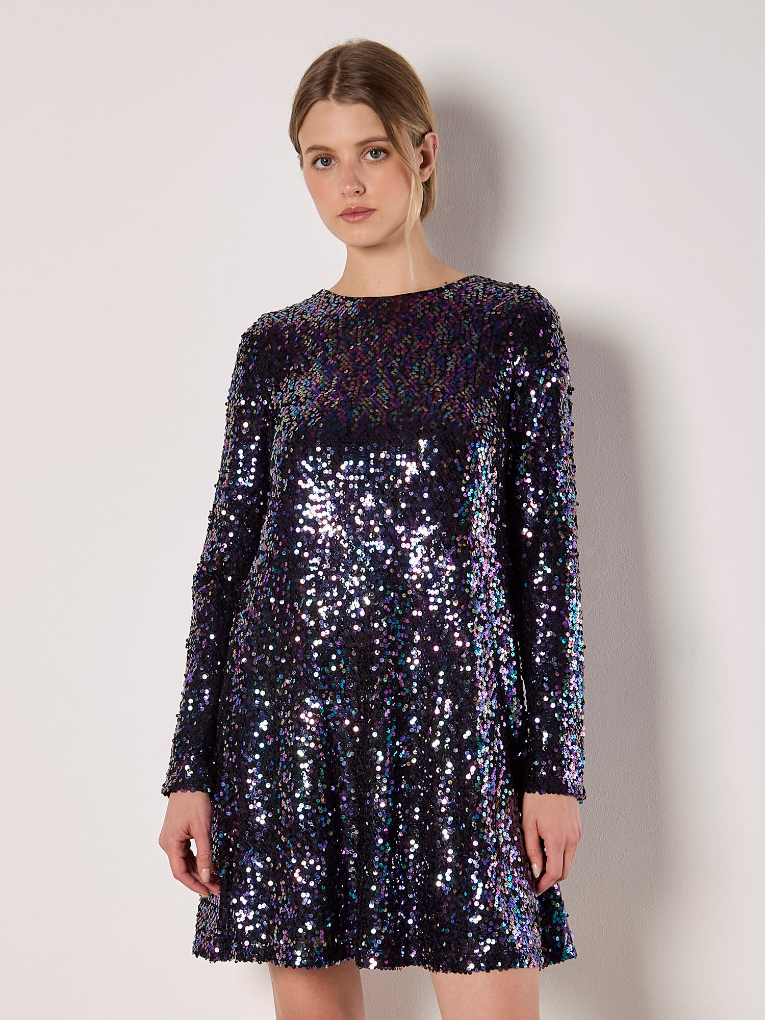 Sequin swing dress with sleeves top