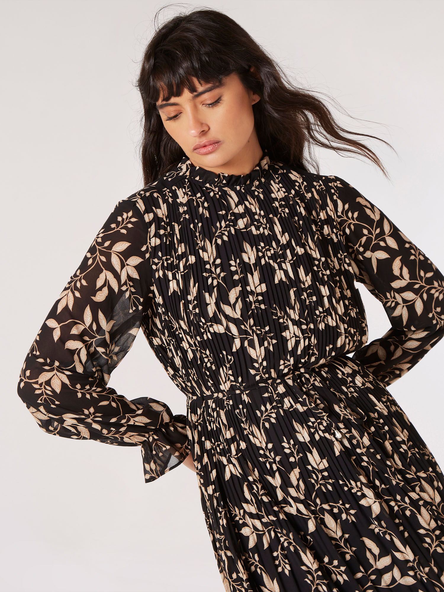 Floral print flared sleeve pleated chiffon dress online