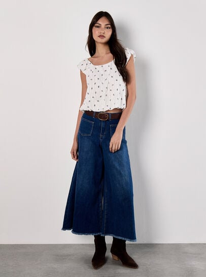 Ditsy Floral Pointelle Bubble Hem Top