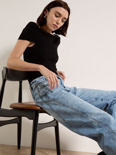 Mei Light-Wash Barrel Jeans