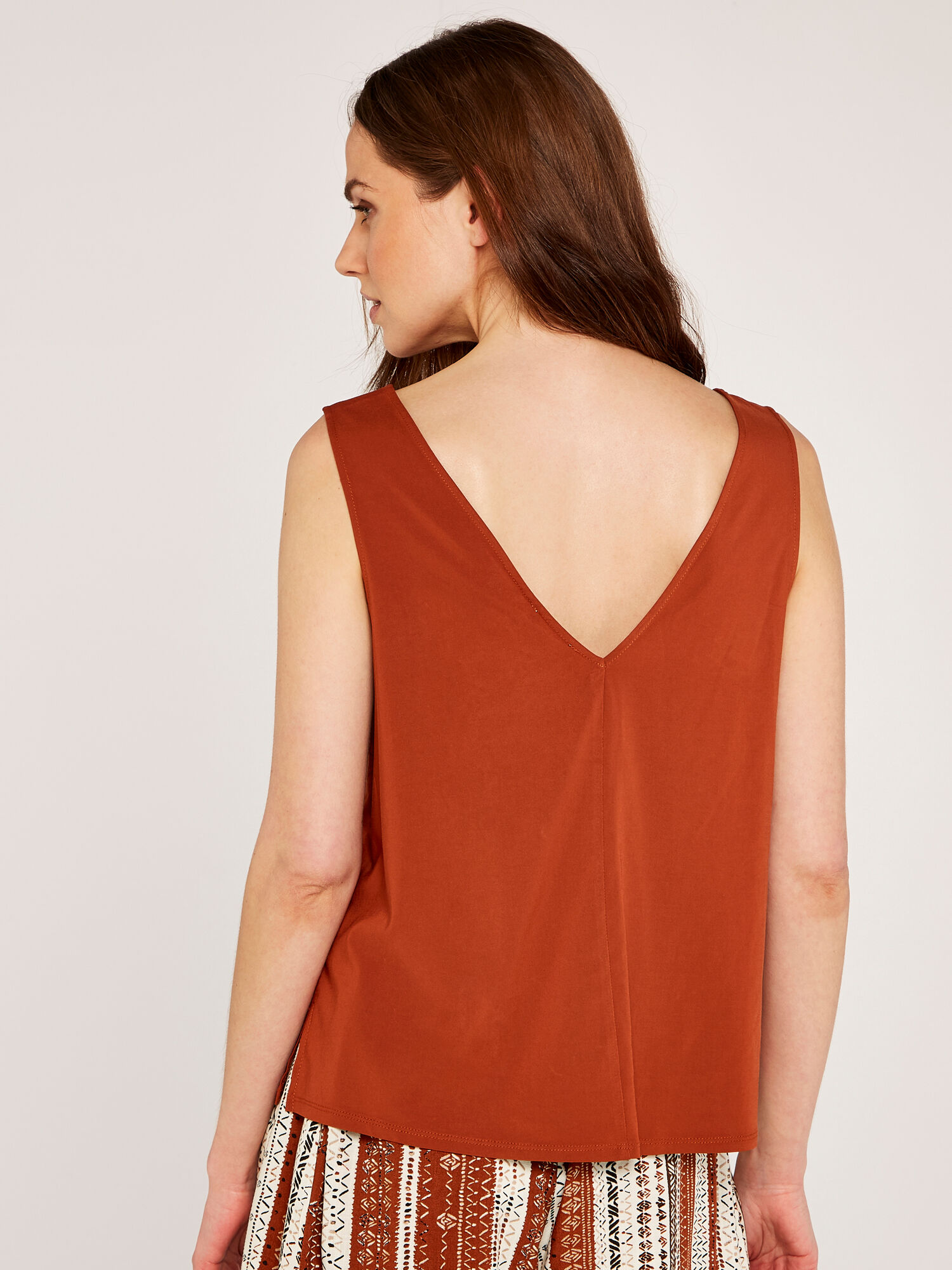 Debardeur Boutonne A Col En V Vetements Apricot
