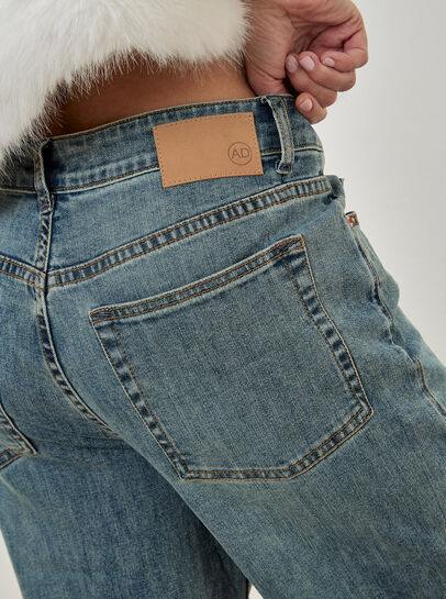 Elisa Soft Stretch Straight Leg Jeans