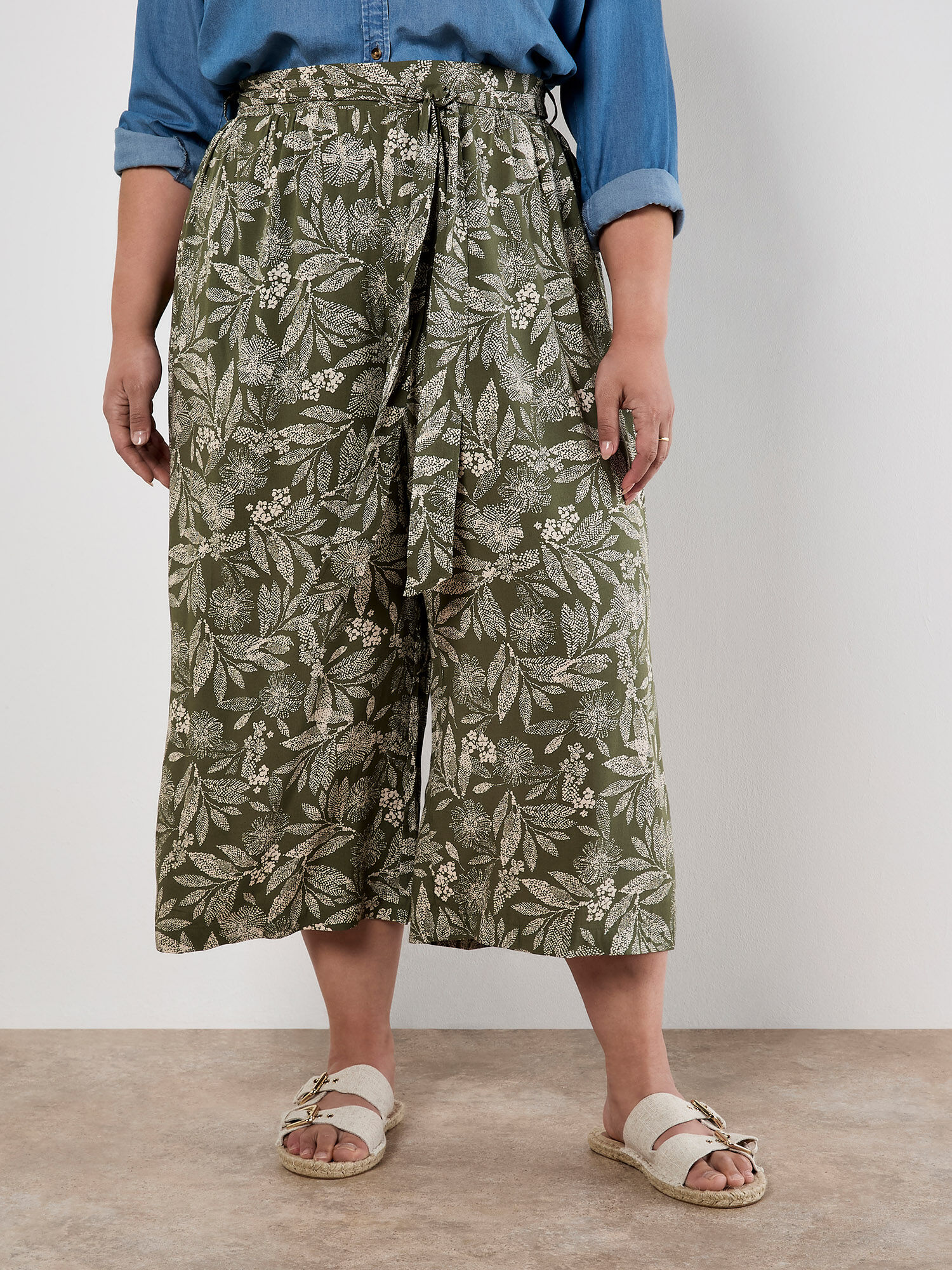 パンツ Yarmo] Buggy Culottes Pants 5051839864238_p1.jpg?sw=1080&