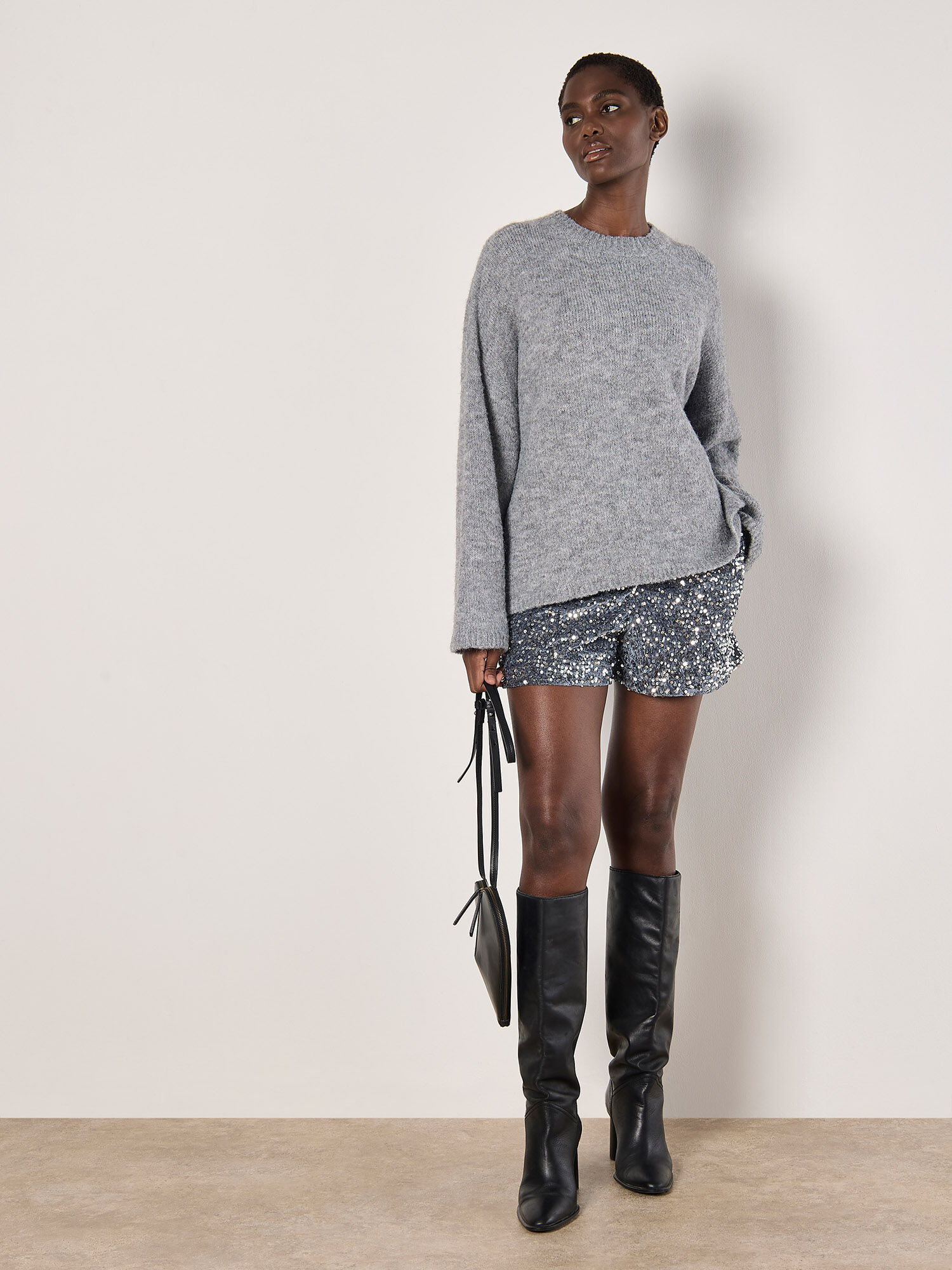 Fluffy grey jumper 2025