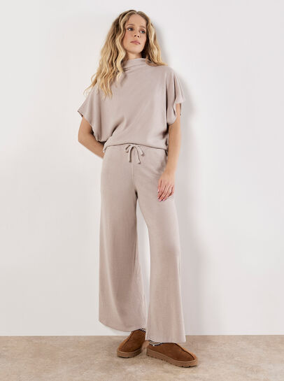 Soft Knit Side Ruched Top