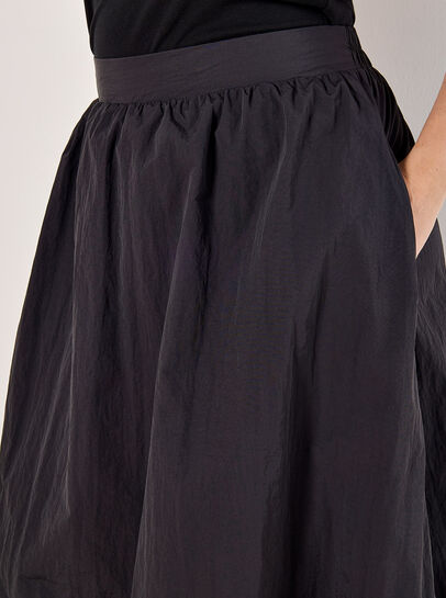 Curve Puffball Midi Skirt