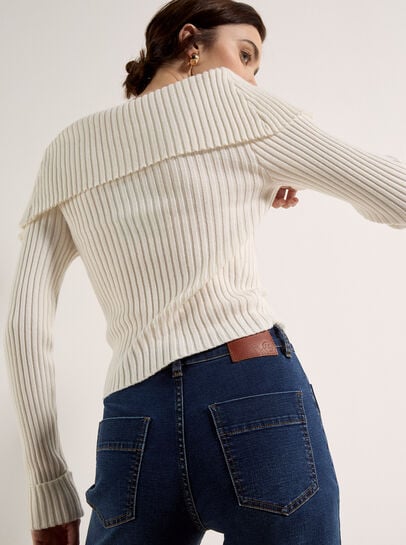 Ani Cropped Flare Jeans