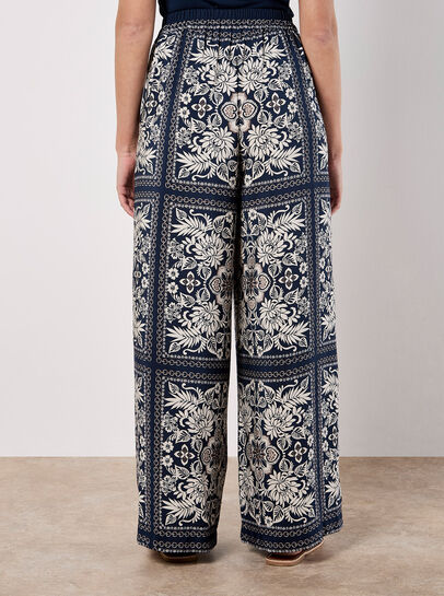 Scarf Print Flare Trousers