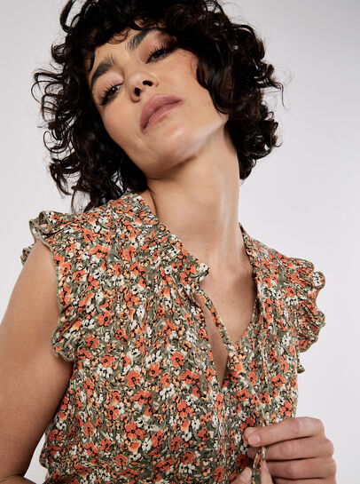Ditsy Floral Ruffle Sleeve Top