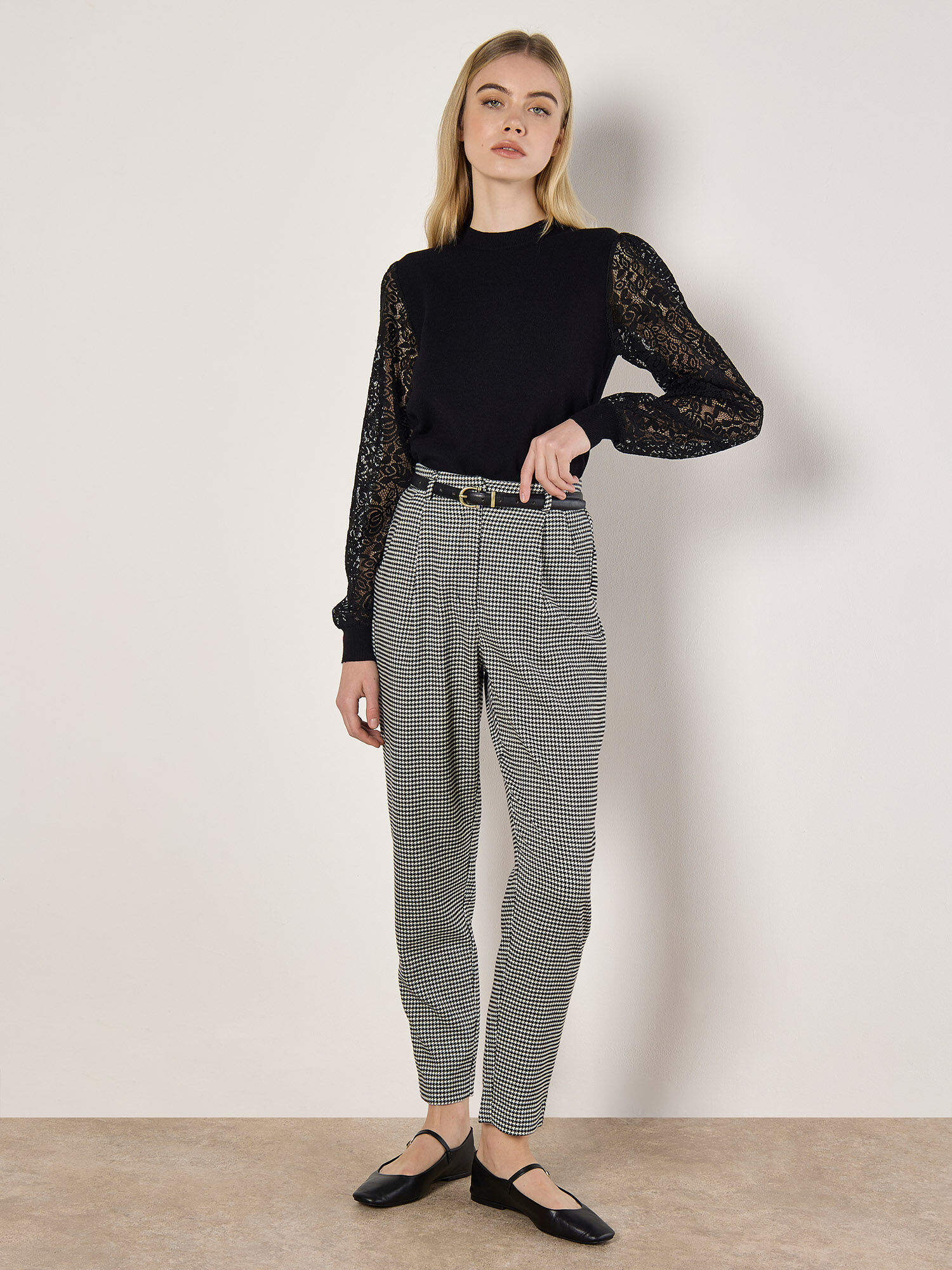 Ecru long-sleeved lace dress | The Kooples US