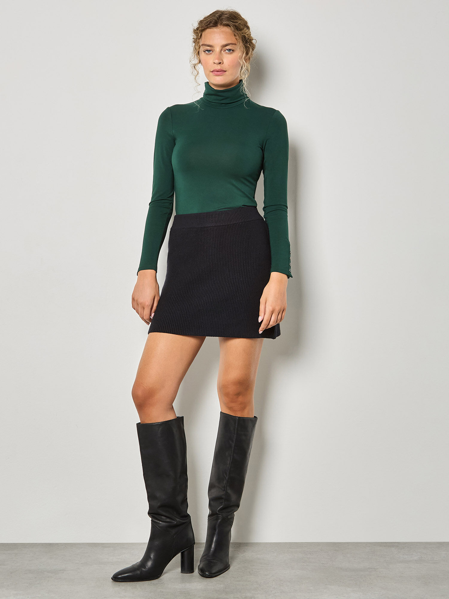 Ribbed Knit Mini Skirt | Apricot Clothing
