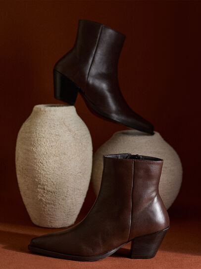 Short Heeled Pointed Boots