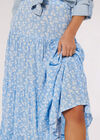 Maxi-Stufenkleid aus geblümtem Krepp, Blau, groß