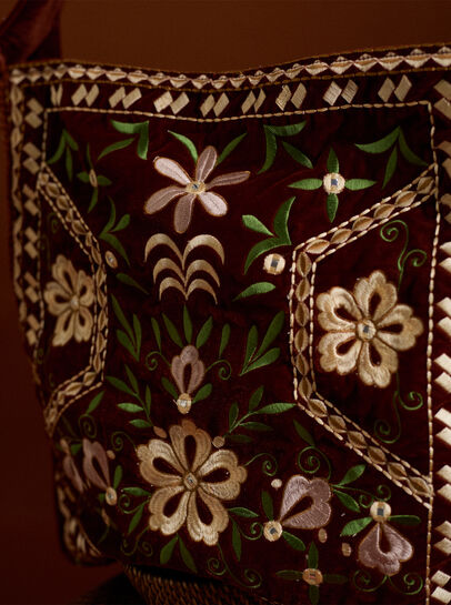 Floral Embroidered Shoulder Bag