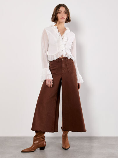 Tie-Up Ruffle Crop Top