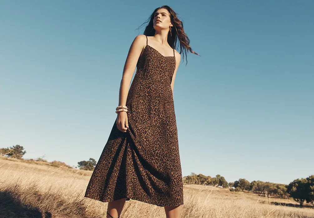  Discover playful prints and statement styles with our collection of mini, midi, and maxi dresses. Whether you're looking to revamp your workwear wardrobe with a shirt dress or find a figure-flattering bodycon for the next big event, we've got you covered