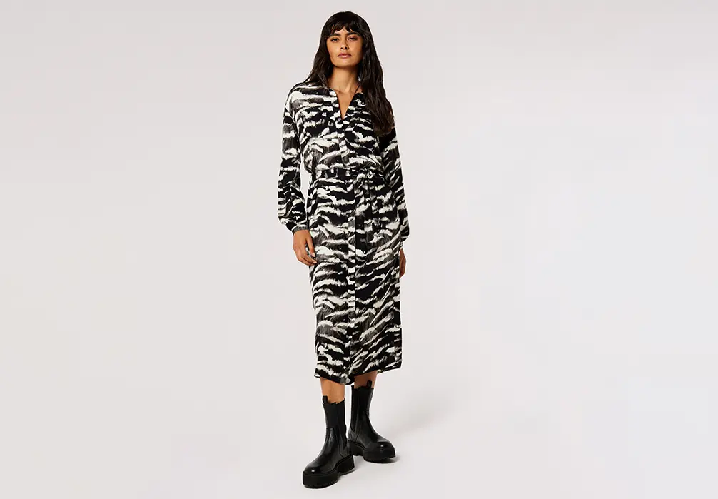 Animal-Print – Vom Geparden- bis zum Zebra-Print und allem dazwischen – erleben Sie eine wilde Seite mit unseren Kleidern, Oberteilen und Hosen mit Animal-Print.