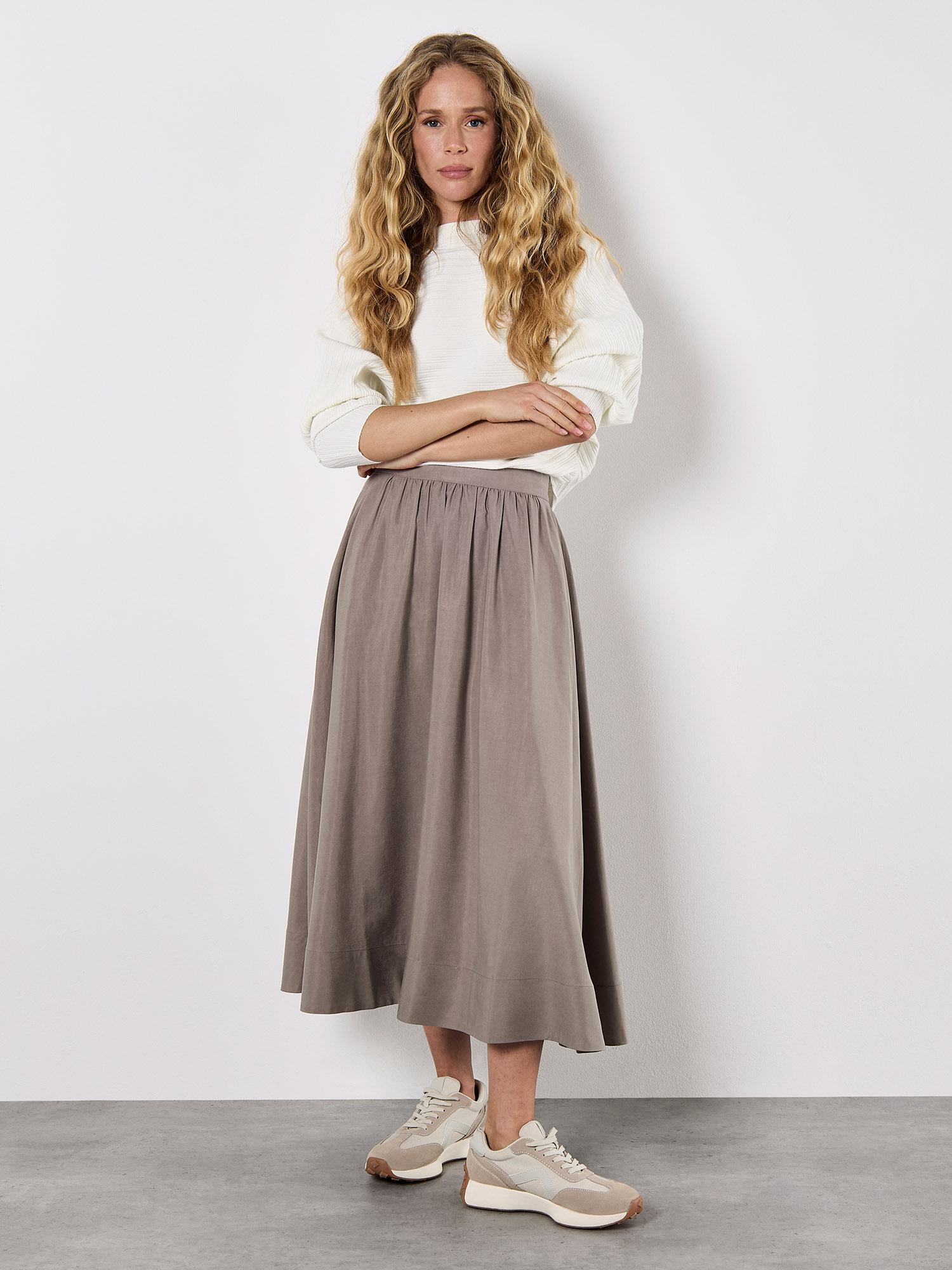 Soft Woven A-Line Midaxi Skirt | Apricot Clothing