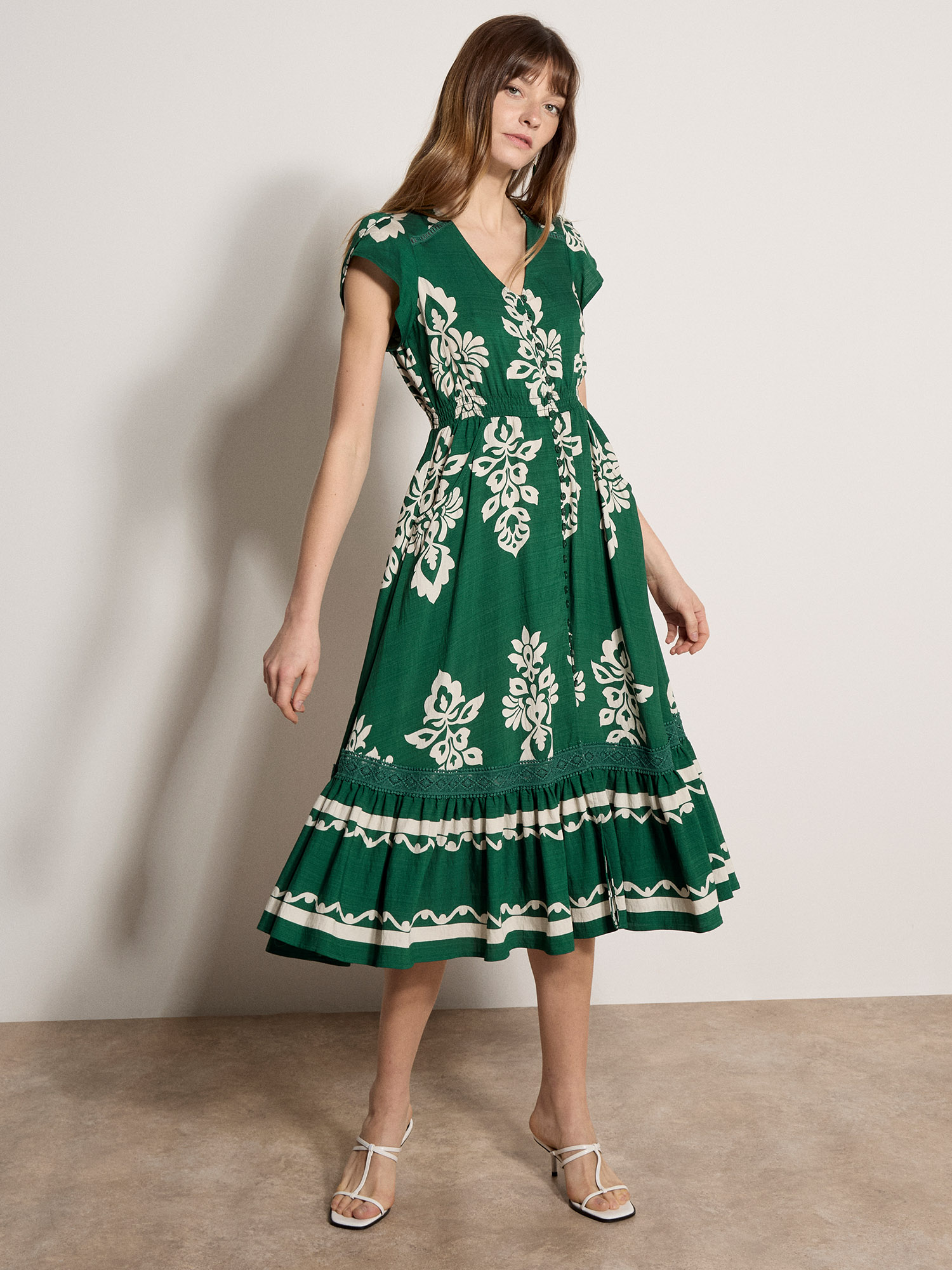 Folk Floral Midi Dress | Apricot Clothing