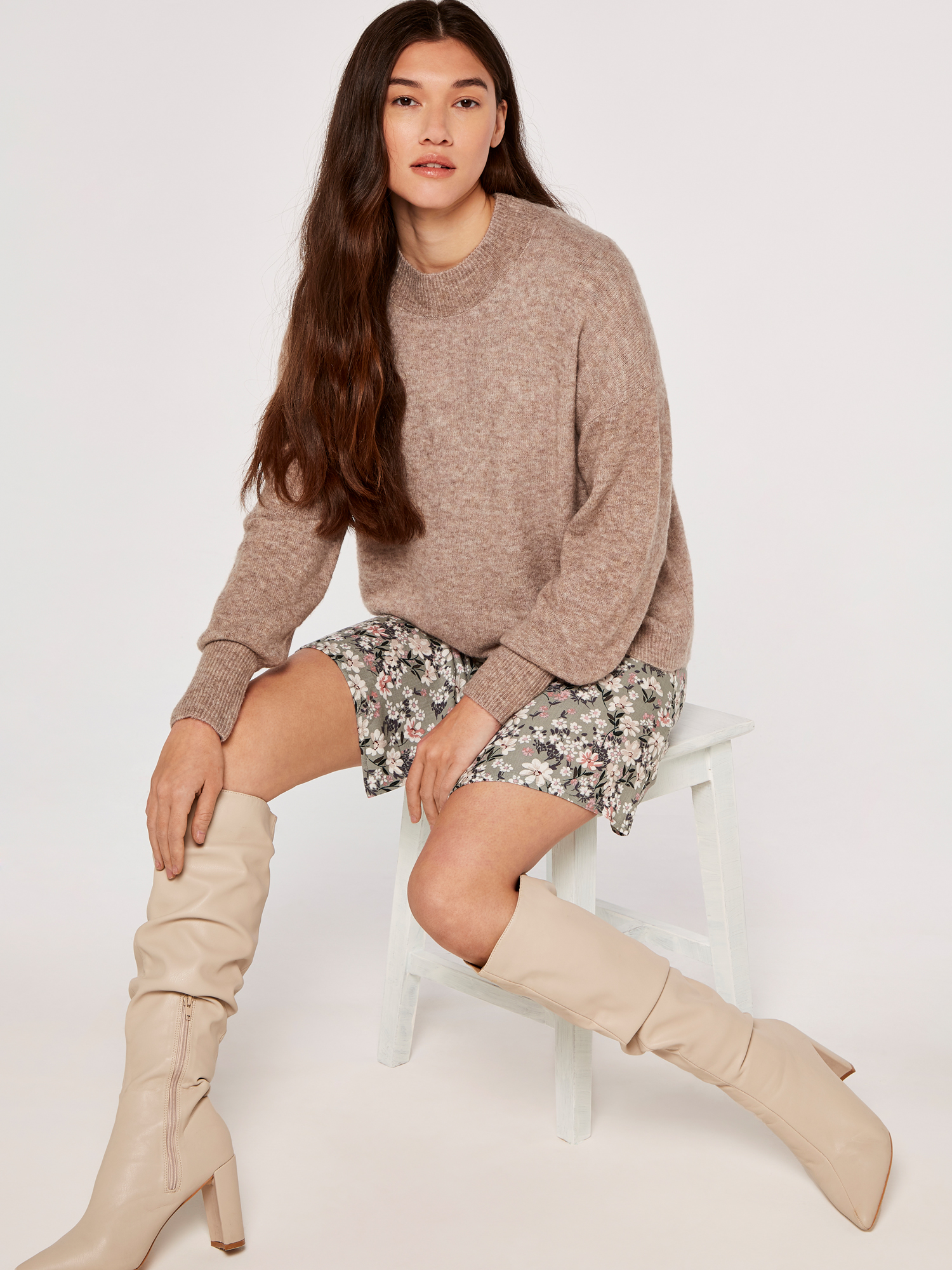 Elegant Apricot Mock Neck Long-Sleeve Pullover Knit Top