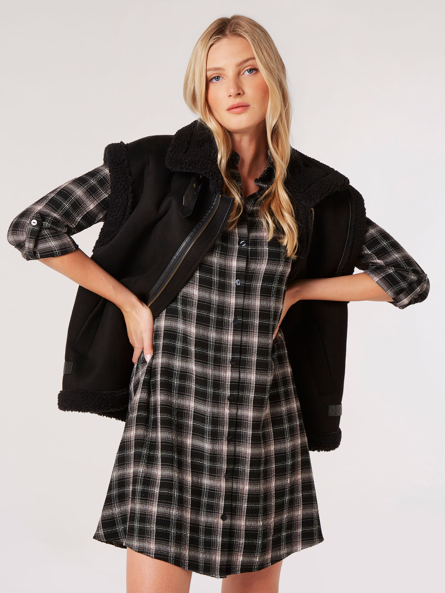 新品タグ付き　Checked Shirt Mini Dress　S Checked Shirt Mini Dress | Apricot Clothing