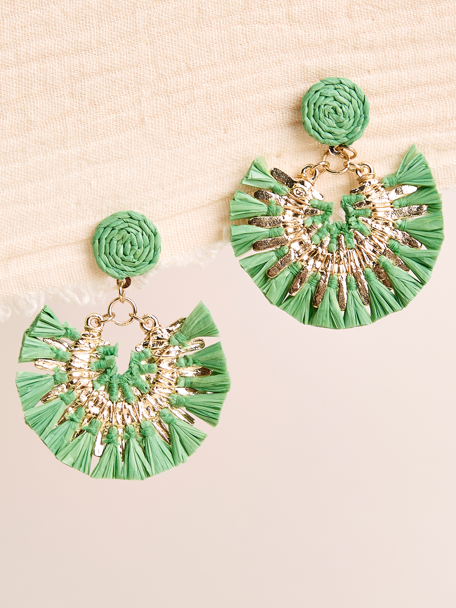 Lot De 12 Boucles D'oreilles Grands Anneaux à Clou Couleur Verte - Neuf Sans Emballage, Pour Revendeur